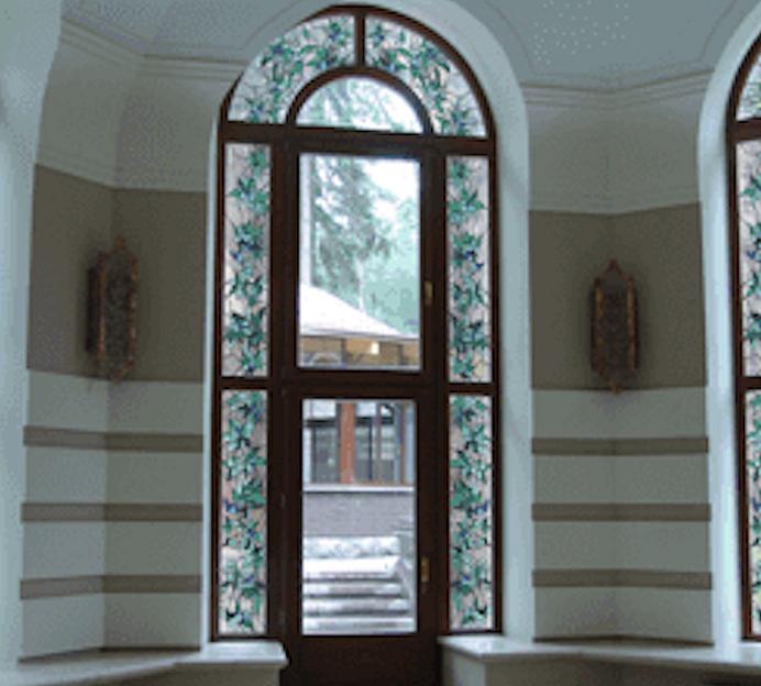 Нестандартные конструкции арочных окон фото 5