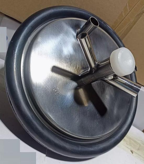 Крышка бидона в комплекте с прокладкой для доильного аппарата ОПТ фото 3