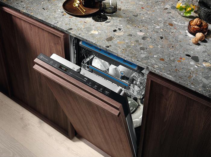 Посудомоечная машина встраив. Electrolux EEM63310L узкая/черный фото 7