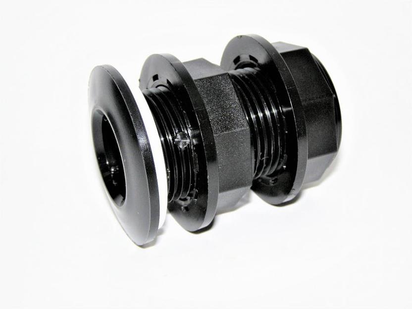 Отвод из бака 1 1/4 (переходник) фото 1