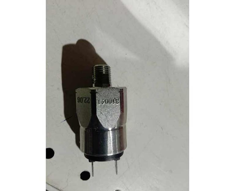 Датчик давления масла TD226/WP6G LG936 LG952 LG956 4130000412 фото 2