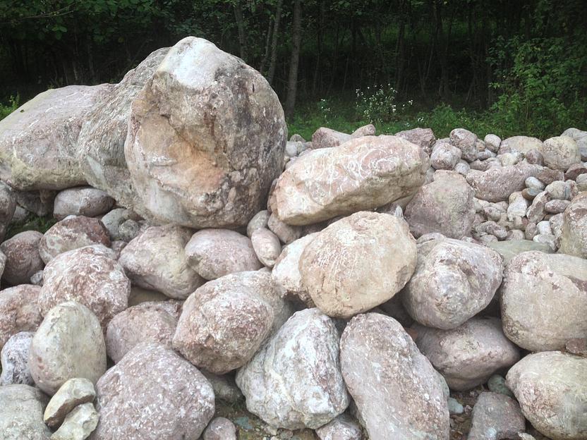 Валун мраморный Розовый /тн (500-800 мм) фото 1