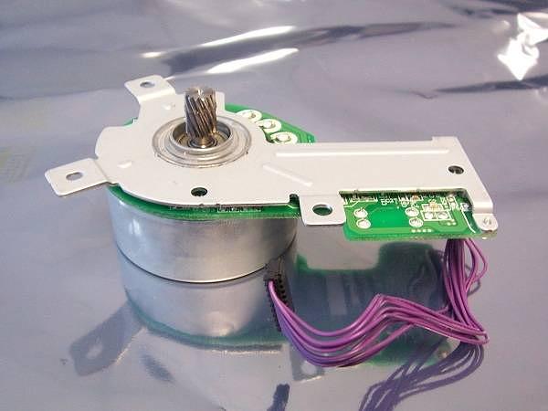 Мотор печки HP LJ P4014/P4015/P4515/M4555/M601/M602/M603 (RM1-5051/RM1-5064/RM1-8287) OEM фото 1