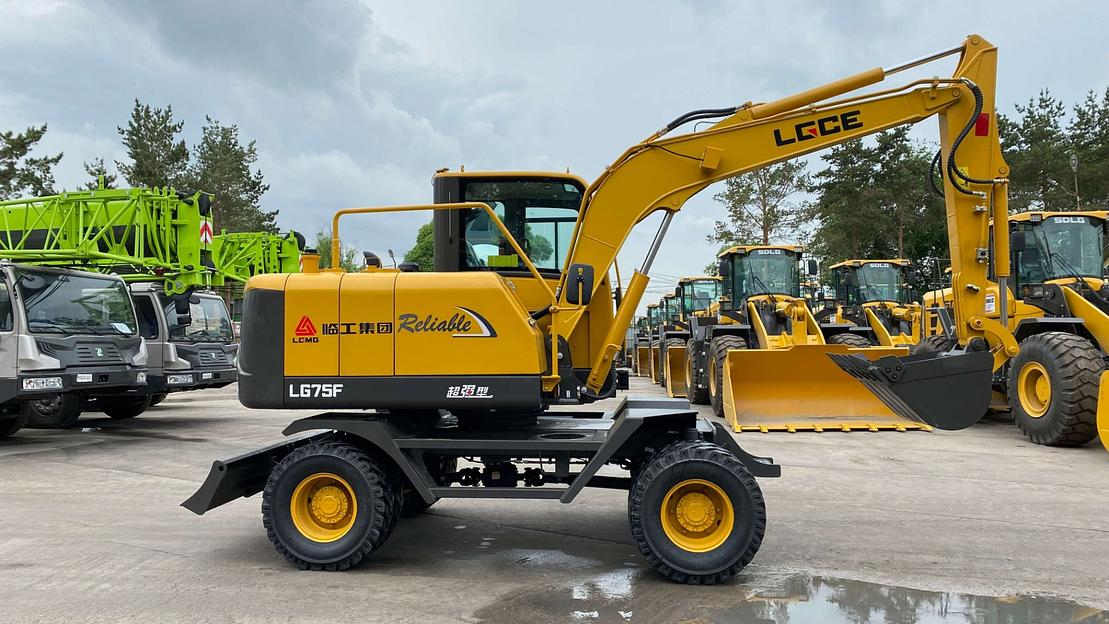 Колесный экскаватор SDLG LG75F фото 9