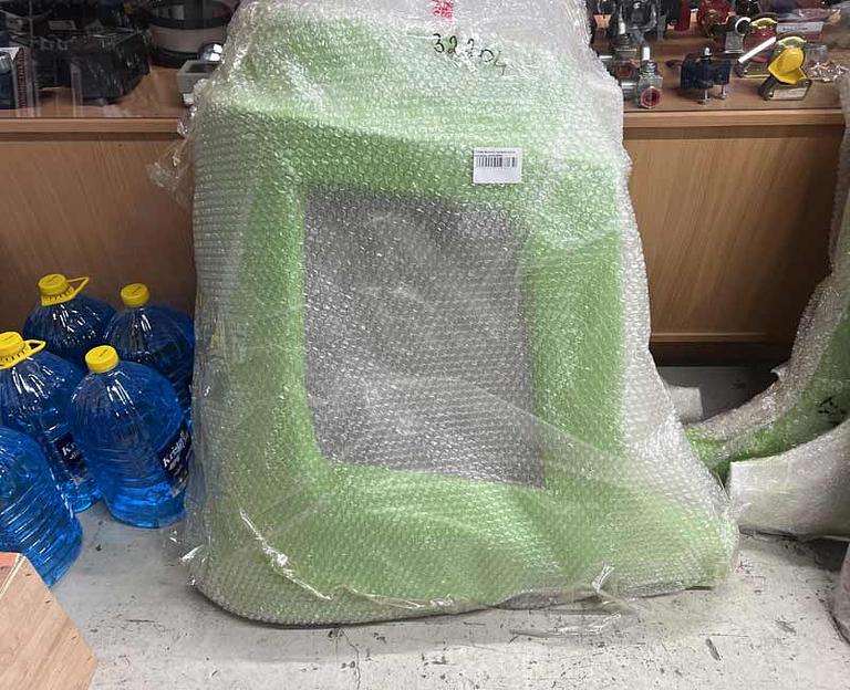 Бампер правая часть под фару SHACMAN X5000/X3000 тягач рестайлинг (зеленый) DZ97189623061 фото 1