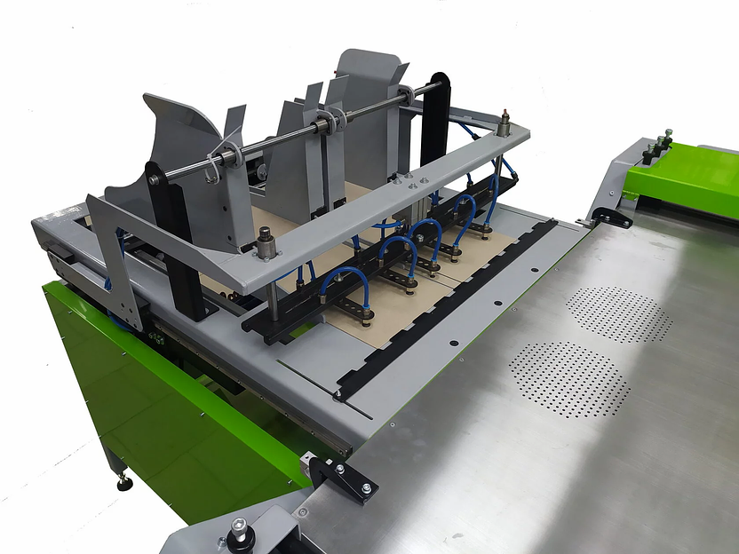 Крышкоделательная машина AUTO на заказ фото 2