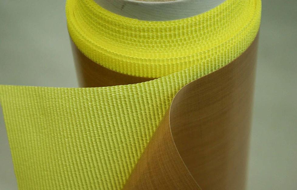 Тефлоновая пленка 150 мкрн самоклеющаяся (шир.1м) ОПТ фото 1