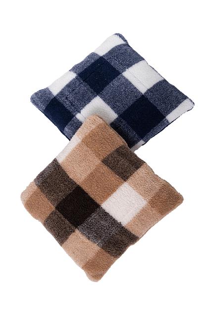 Подушка Woollamb меховая 40×40 см клетка синий, опт фото 1