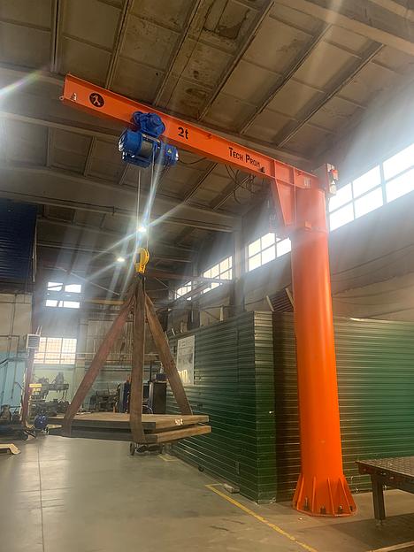 Кран консольный фото 1