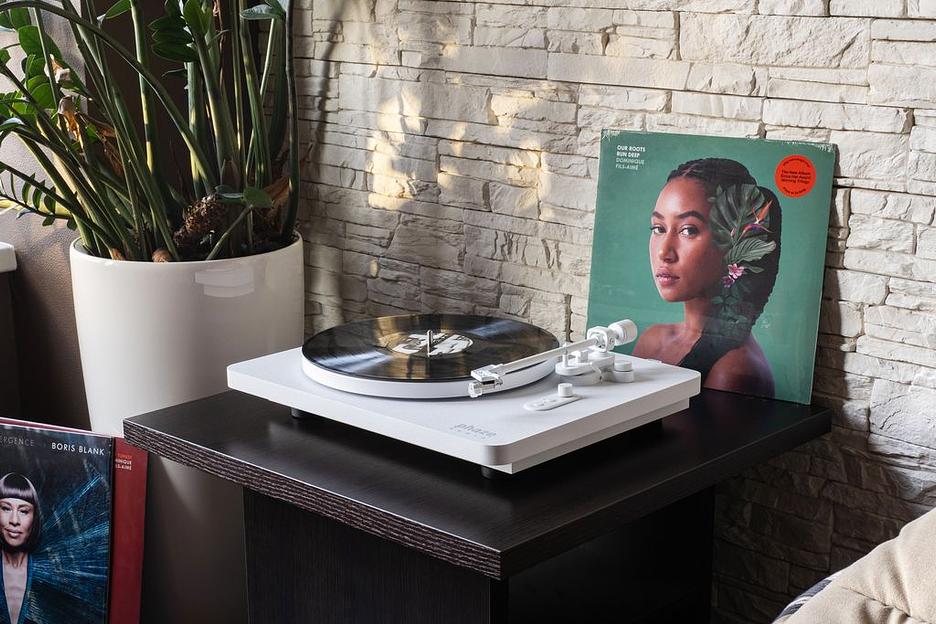 Проигрыватель виниловых дисков Phaze Audio Diana Цвет: Белый [Siberian white] фото 4