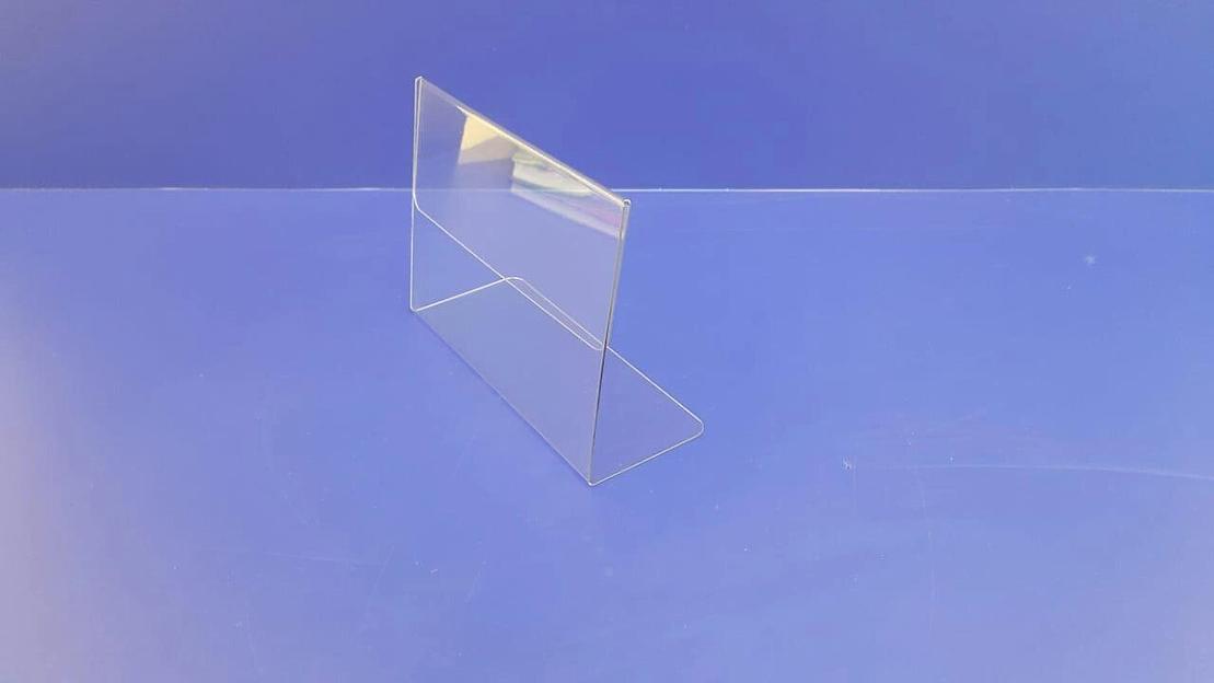 Горизонтальная пластиковая подставка тейбл тент изготовлен из Пэт 1.5 мм. формат а5. фото 4