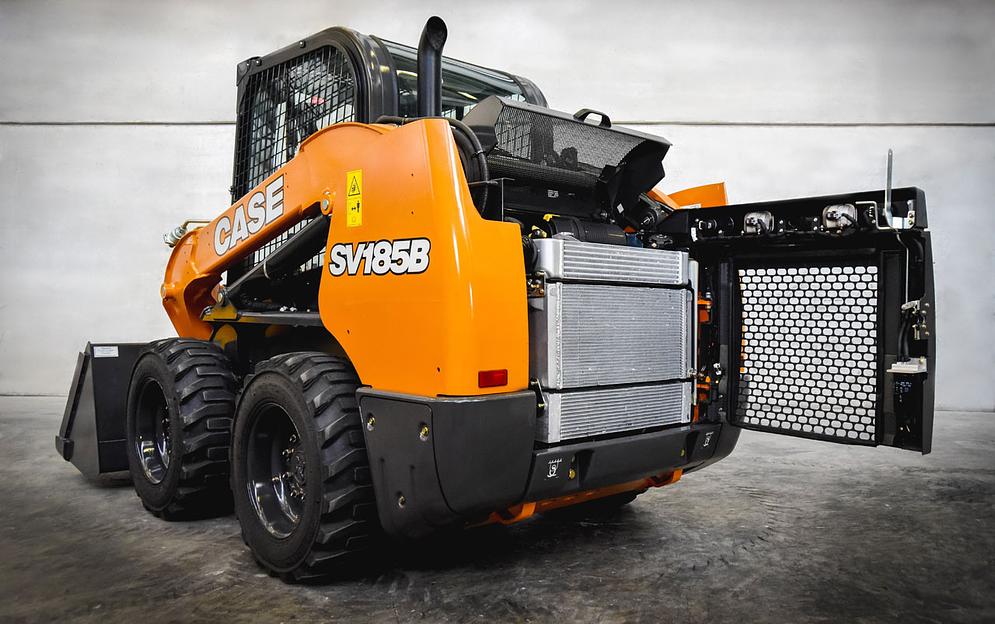Мини-погрузчик колёсный CASE SV185B фото 6