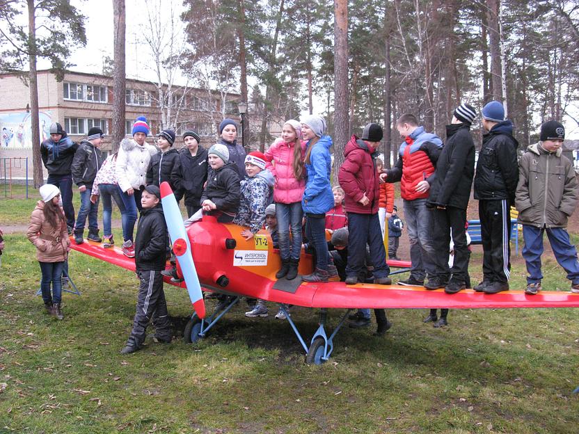 Игровой комплекс для детей и молодежи копия самолета УТ-2 и другие. фото 2