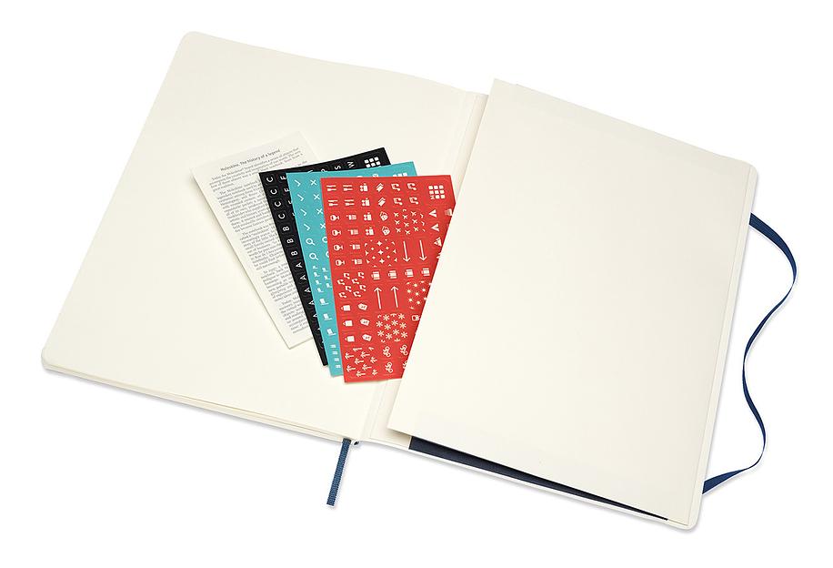 Еженедельник Moleskine CLASSIC SOFT WKNT XL 190х250мм 144стр. мягкая обложка синий сапфир фото 7