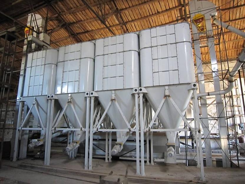 Металлические бункеры для сыпучих материалов фото 1