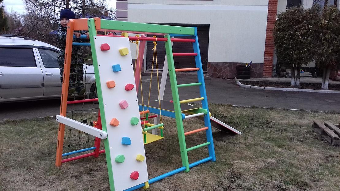 Уличный комплекс «Батыр Акварель» фото 1