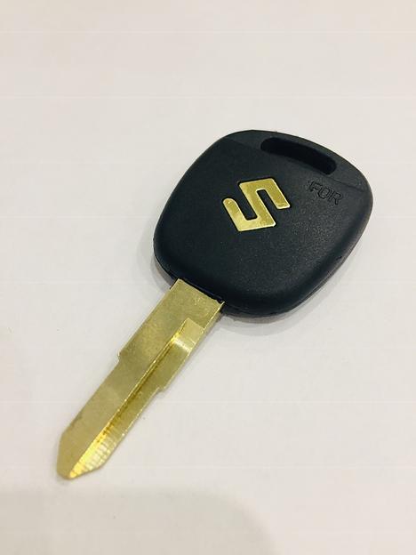 Заготовка автомобильного ключа без чипа С-112L фото 1