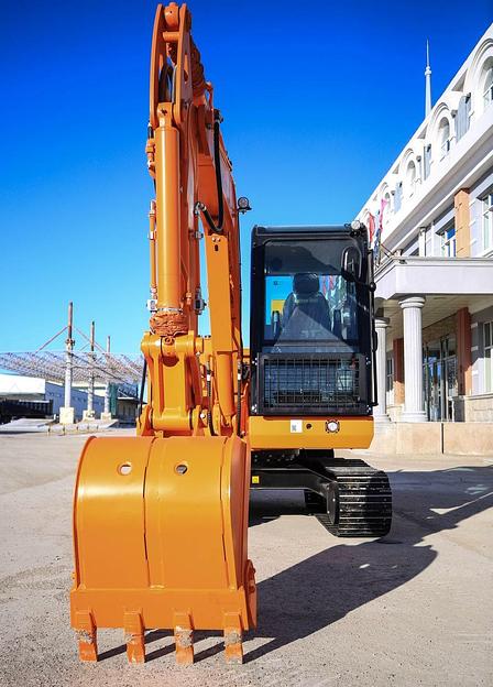 Мини-экскаватор Lonking CDM6060 фото 3