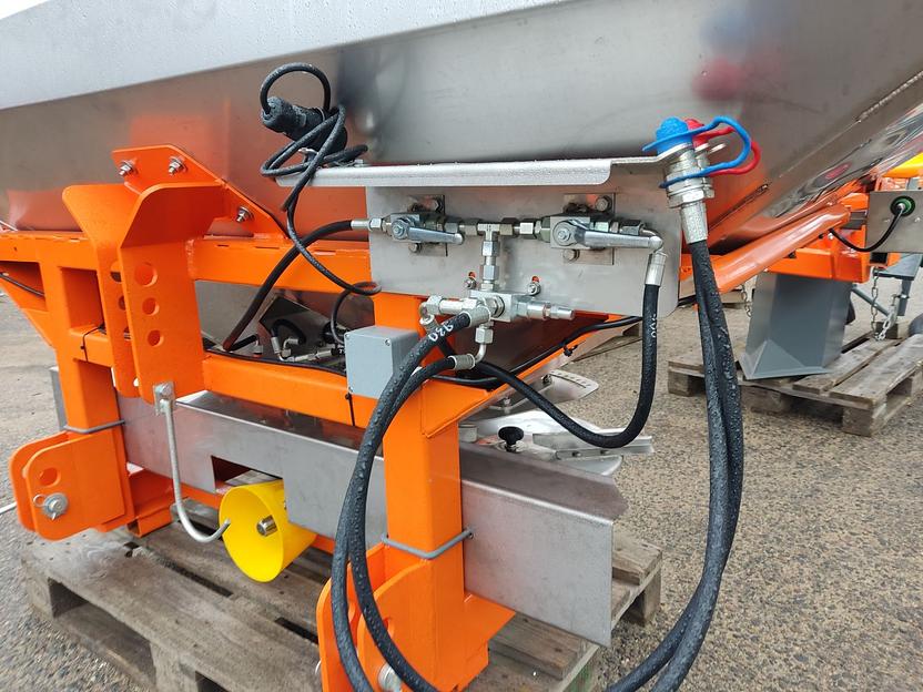 Полевой распределитель минеральных удобрений РУ фото 4