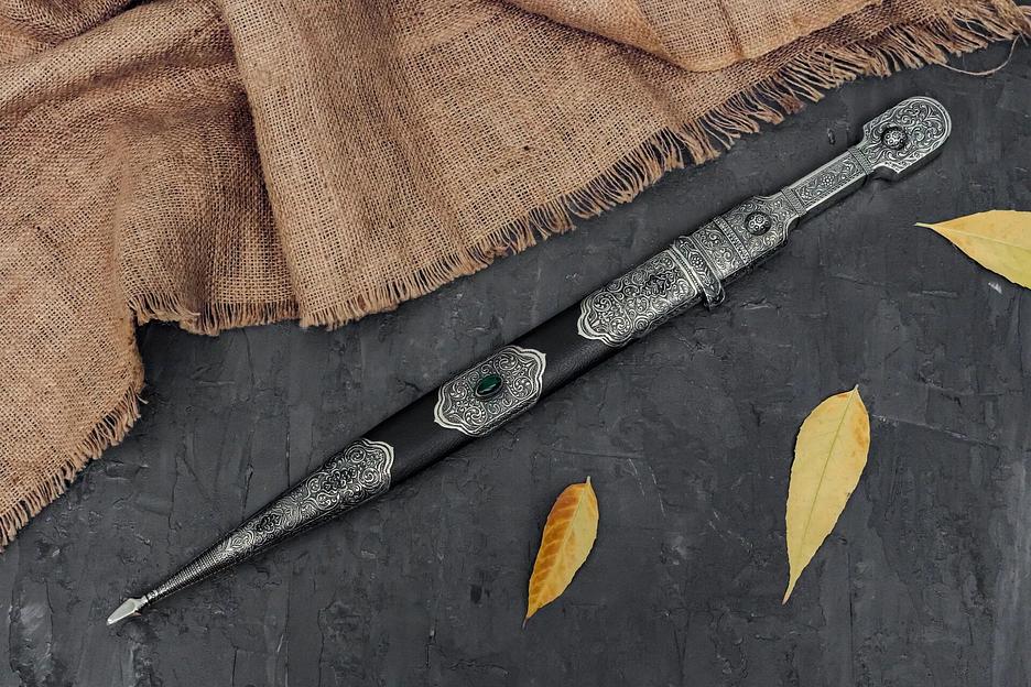 Кинжал сувенирный со вставкой из мельхиора, в коже арт.К-01 ОПТ фото 3
