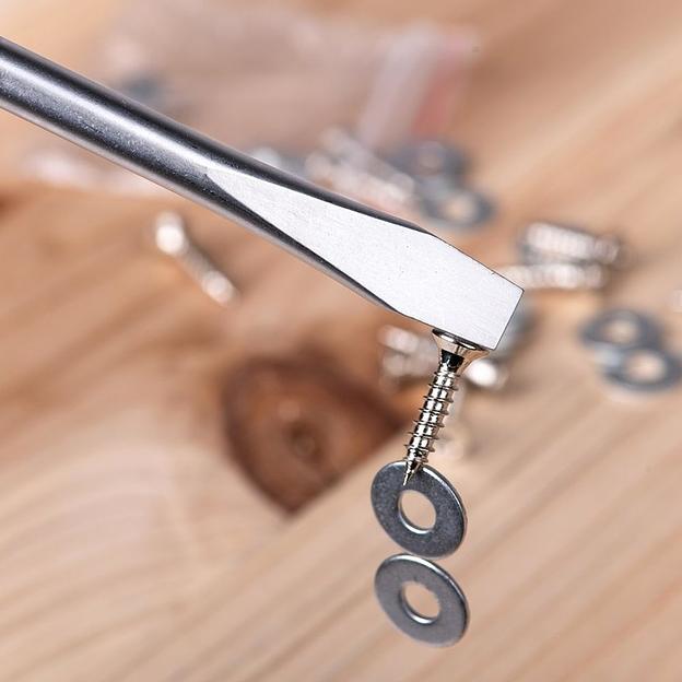 Шлицевая отвертка Deli DL6382001 8х200мм Материал: CR-V. Двухкомпонентная ручка. Хромированная. фото 4