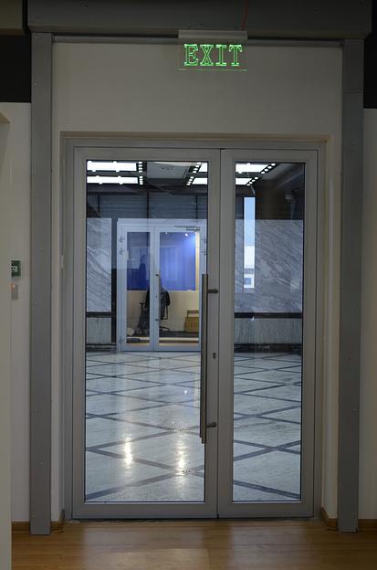 Изготовление алюминиевых входных дверей г. Алматы опт фото 2