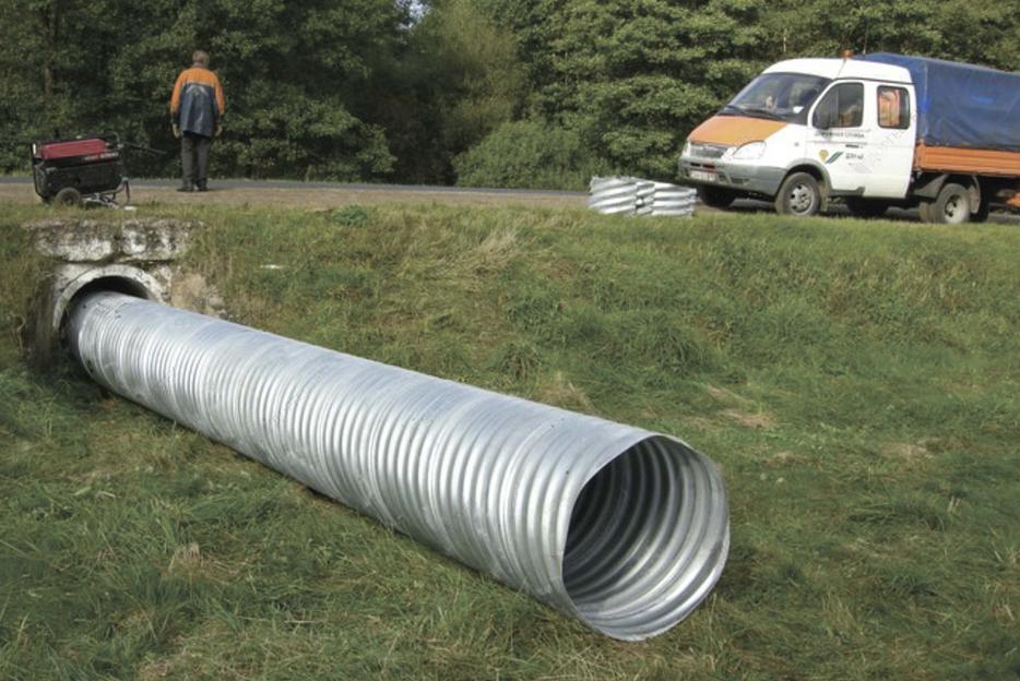 Спиральновитая металлическая гофрированная труба СВМГТ 2500х3 мм фото 2