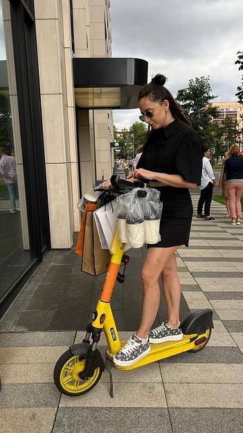 Держатель полиэтиленовый двойной для стаканов, бутылок, выпечки фото 3