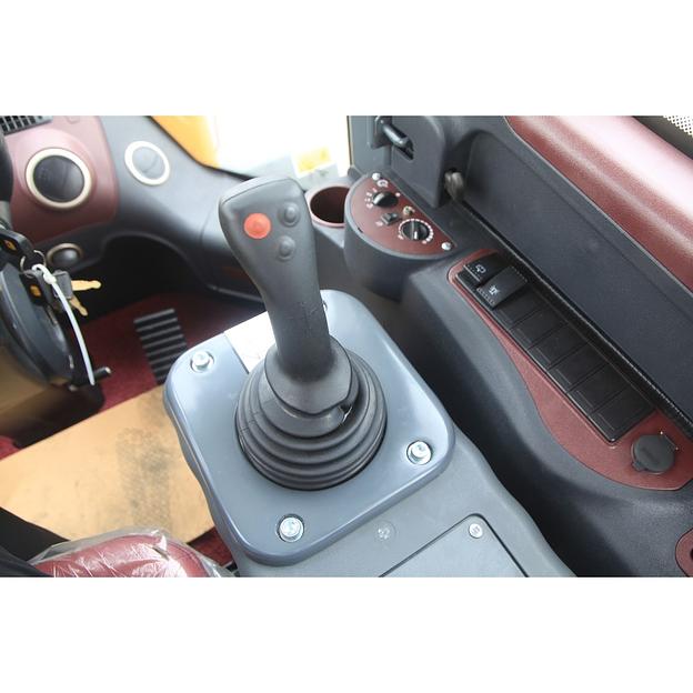 Фронтальный погрузчик «Lonking LG833N» фото 6