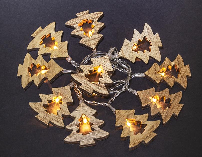 Гирлянда новогодняя светодиодная NGF-D008-10WW-2AA-деревянные ёлочки Navigator Group 21451 фото 1