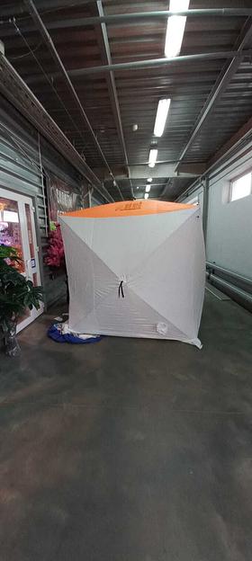 Недорогая зимняя палатка куб 2, 180х180х200 см, бело-оранжевая фото 4