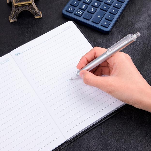 Блокнот Deli 7902 190х130мм искусст. кожа 80л черный фото 4