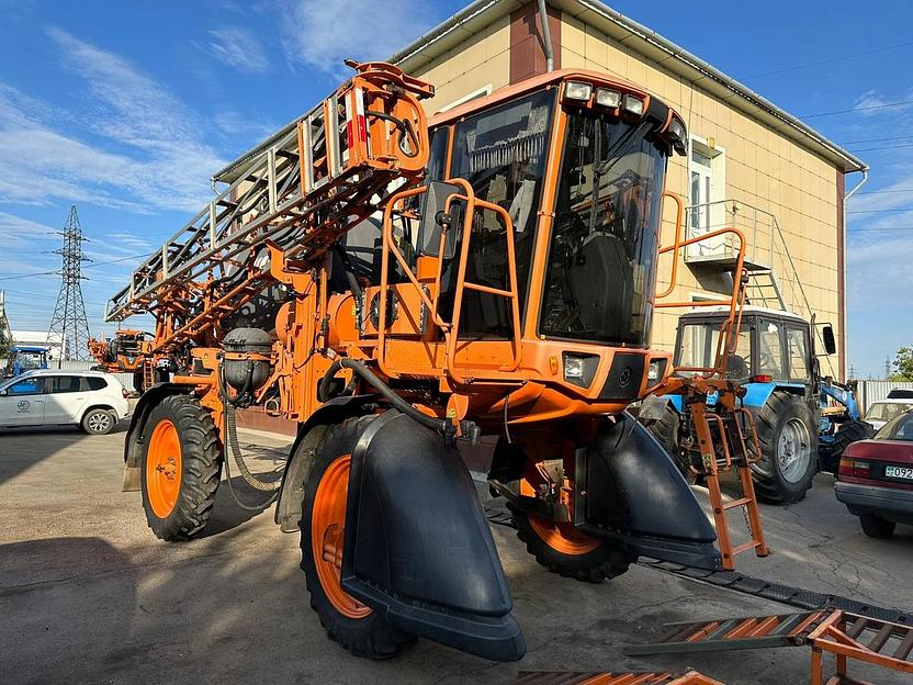 Самоходный опрыскиватель Jacto Uniport 2500 Star фото 1