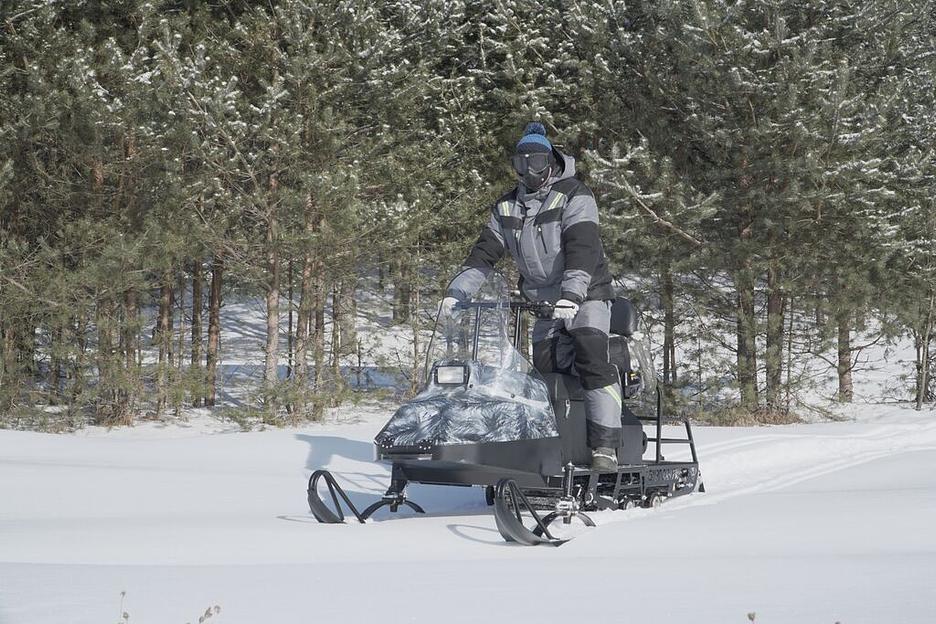 Снегоход Бурлак Егерь Центро L 15 л.с., 2970*1100*1300 мм. подвеска: катковая фото 6