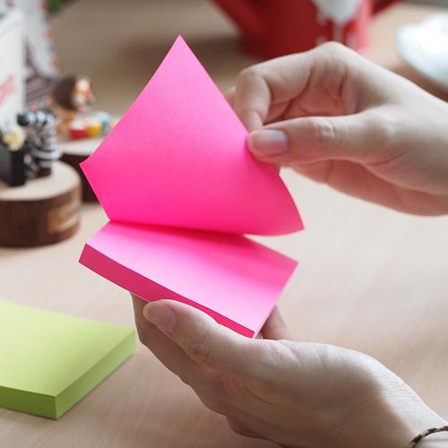 Блок самоклеящийся бумажный Stick`n 21207 51x76мм 100лист. 70г/м2 неон голубой фото 4