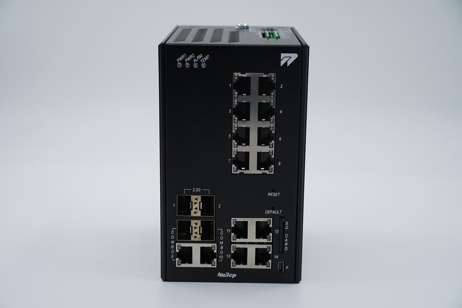 Управляемый коммутатор c 12 портами 10/100/1000Base-T(X) (разъем RJ45), 2 Combo-портами (10/100/1000BaseTX или 100/1000BaseSFP), 2 портами 1000/2500BaseSFP фото 1