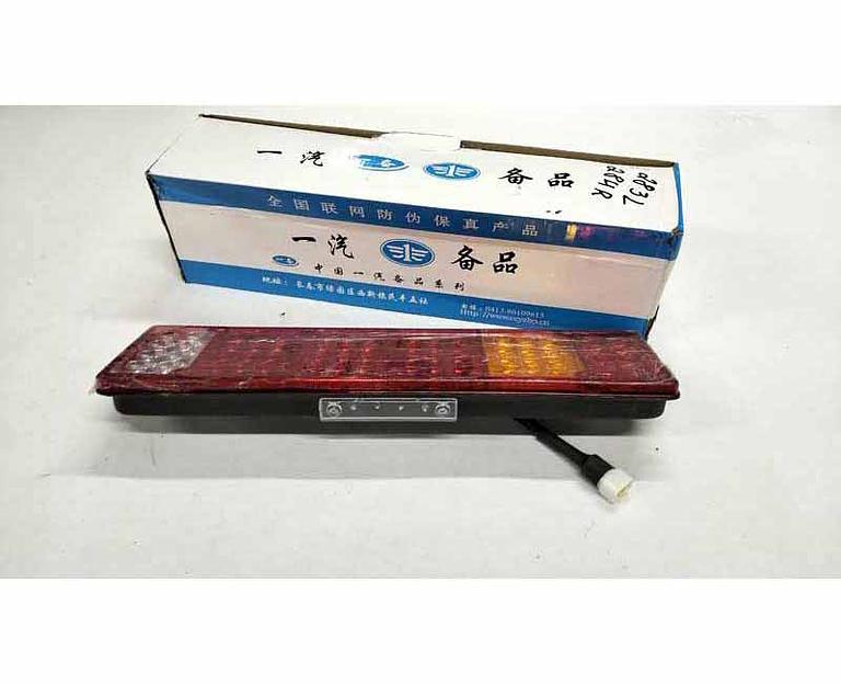 Фонарь задний F2000 правый DZ9200810020 фото 3