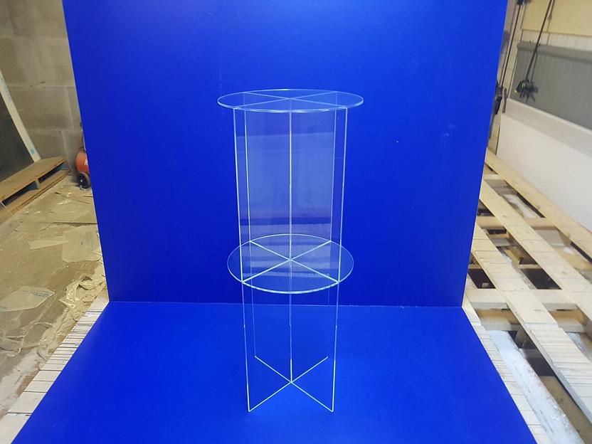 Этажерка круглая из прозрачного оргстекла. фото 3