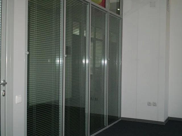 Перегородки с системой доступ контроля, (доводчики, выключатели, розетки) ОПТ фото 4