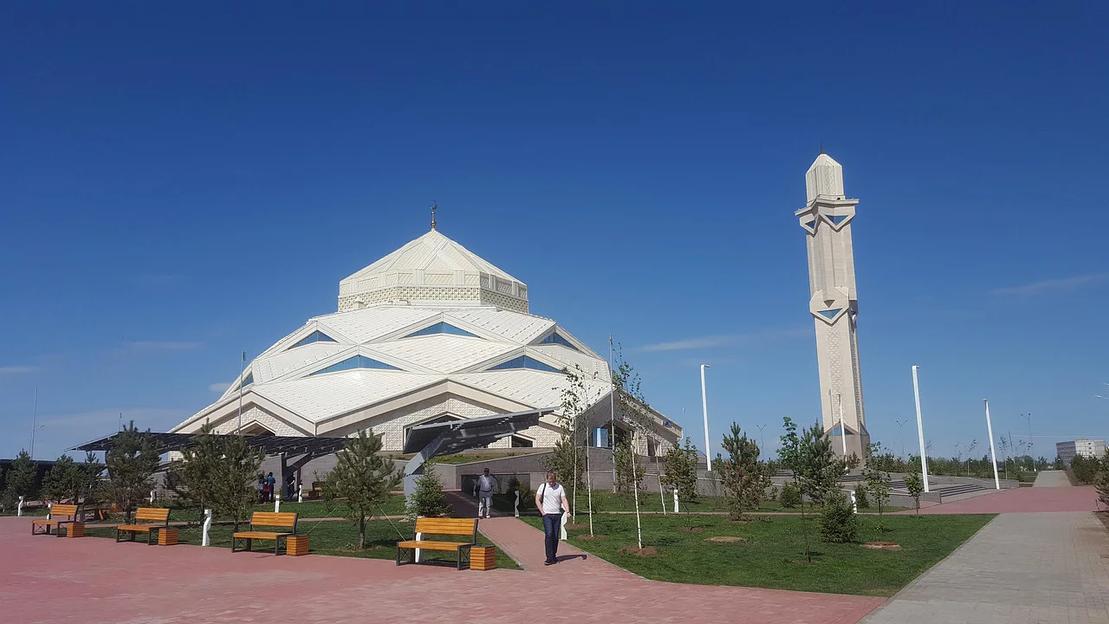 Монтаж фасадов из лаймстоуна фото 5