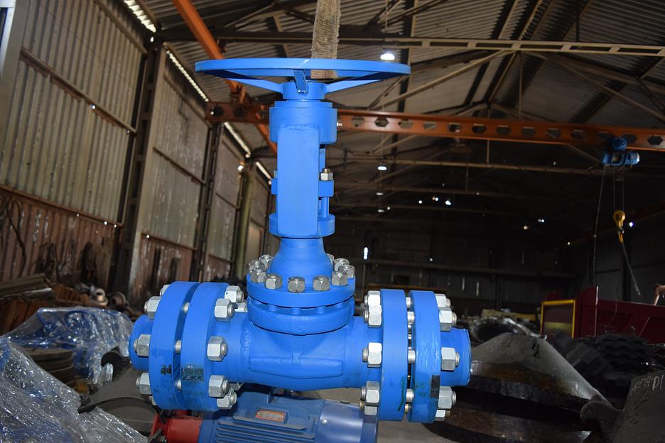 Задвижка клиновая кованая Ду100 Ру250 с КОФ 31лс45нж фото 3