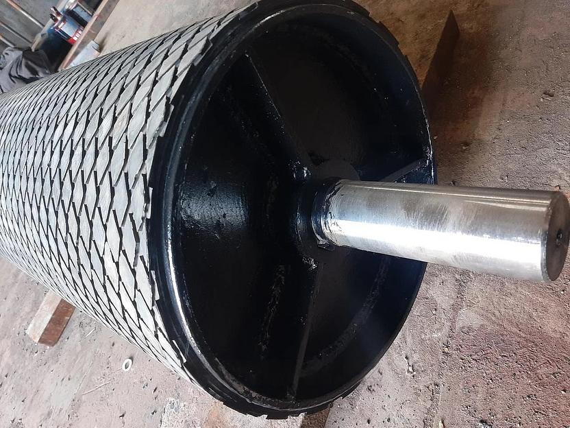 Футеровка приводного барабанов ленточного конвейеров фото 1