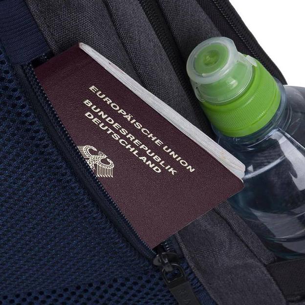 Рюкзак для ноутбука 15.6" Riva 7760 черный полиэстер фото 9