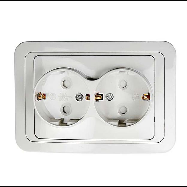 Розетка 2-м CLASSICO защ. шторки с заземл. 2128x бел. ASD / IN HOME 4690612000985 фото 1