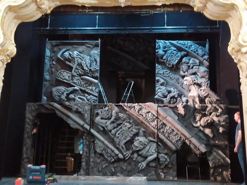 Фигура из стеклопластика «Щиты и малые театральные декорации» фото 2