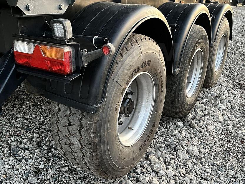 Полуприцеп Grunwald 9453-0000010-50, 2013 год фото 2