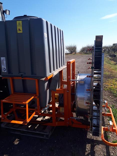 Опрыскиватель садовый навесной «Зубр» НВ с приставкой «Колонна 2.0» фото 10