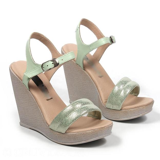 Босоножки женские из натуральной кожи на танкетке р-р.34, арт.МТ445 мятный ОПТ фото 1