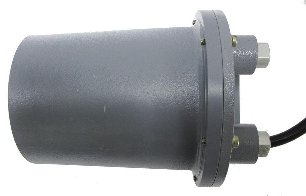 ДГК-1-2Д датчик контроля герметичности камер пуска-приёма очистных устройств в составе: 1 блок питания и реле 220 В, 2 акустических датчика, 2 соединительные коробки фото 9