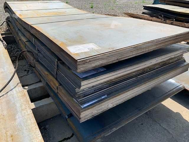 Лист стальной горячекатаный фото 1